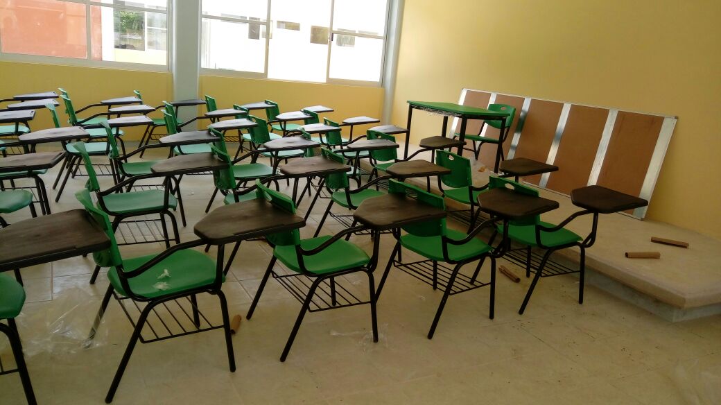 En el sur de Veracruz supervisan lugares disponibles en escuelas de nivel básico