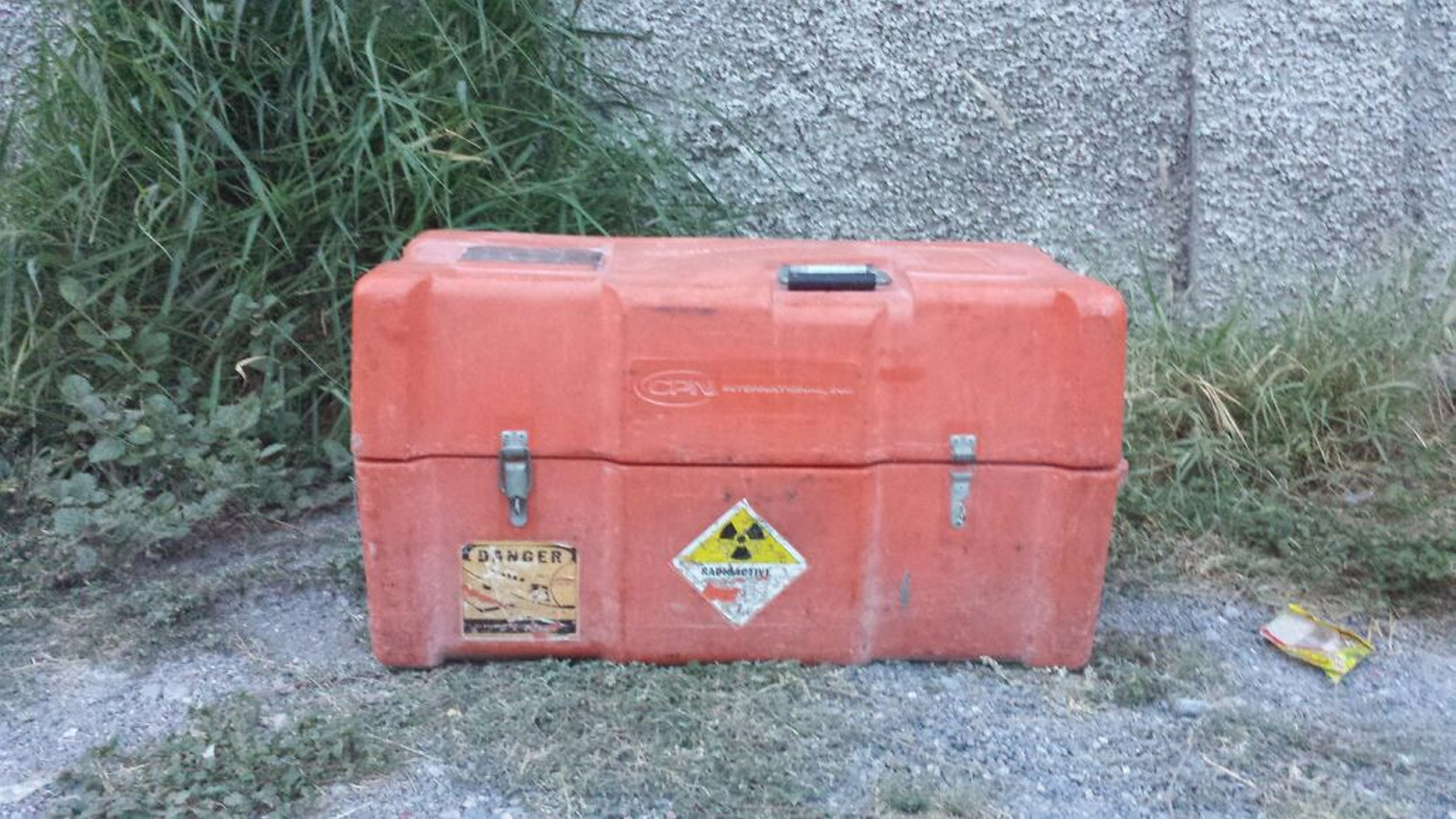 Comisión Nacional de Seguridad Nuclear entrega densímetro robado en NL