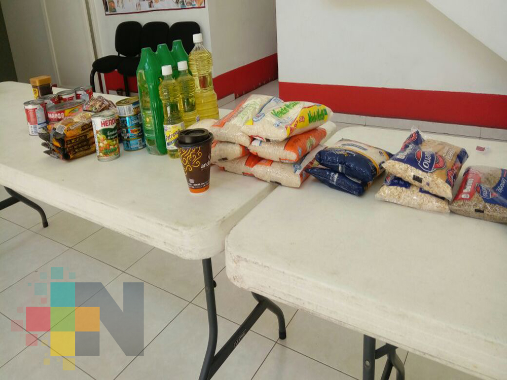Cruz Roja Coatzacoalcos recolecta víveres para afectados de Oaxaca
