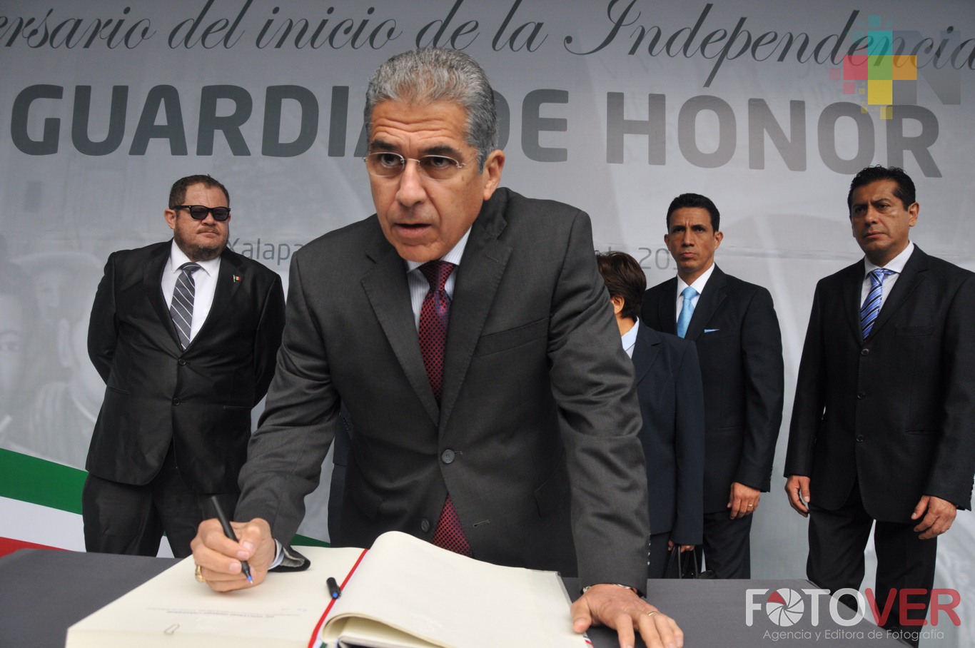 Administración estatal enfrenta déficit de 10 mmdp: Sefiplan