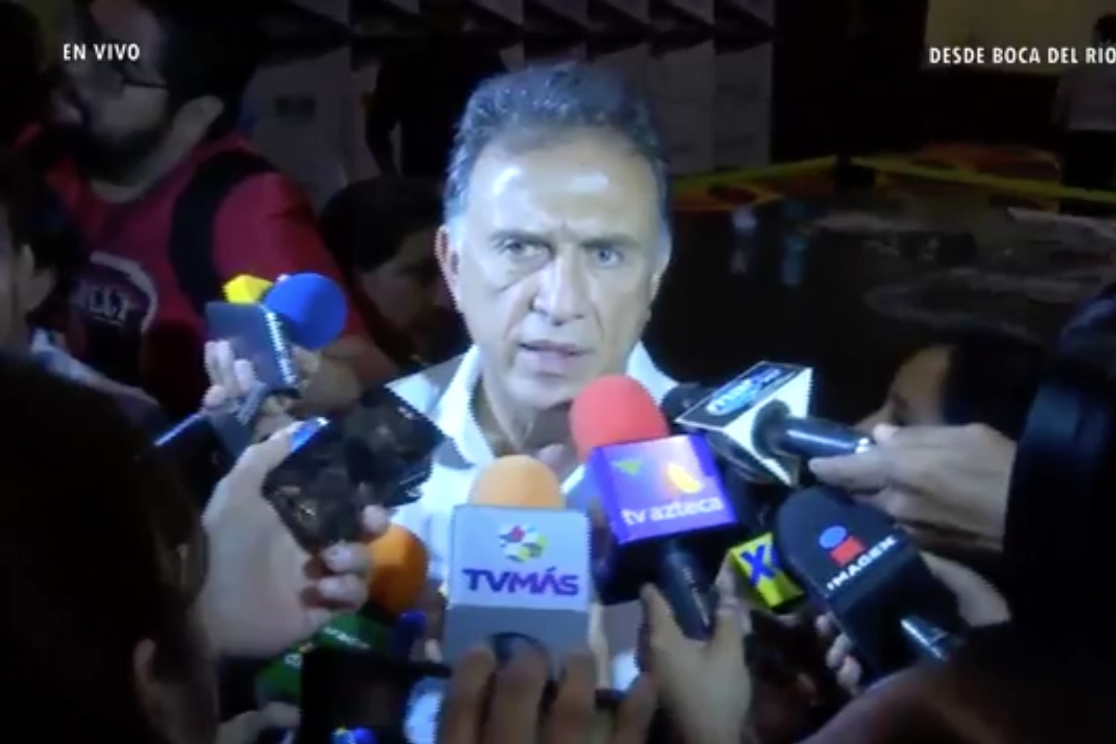 Aún sin definir suspensión de clases para mañana por impacto del huracán: Gobernador Yunes