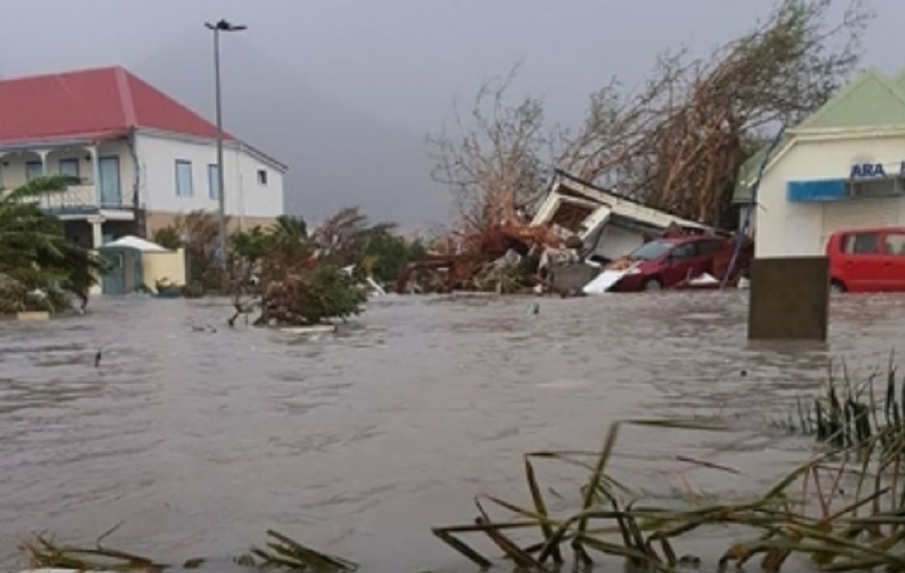Reportan nueve muertos y 112 heridos por Irma en Antillas francesas