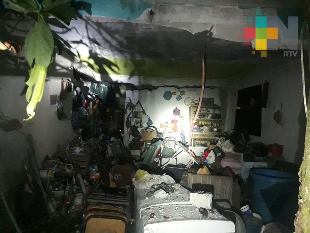 Explota vivienda en Xalapa; un lesionado