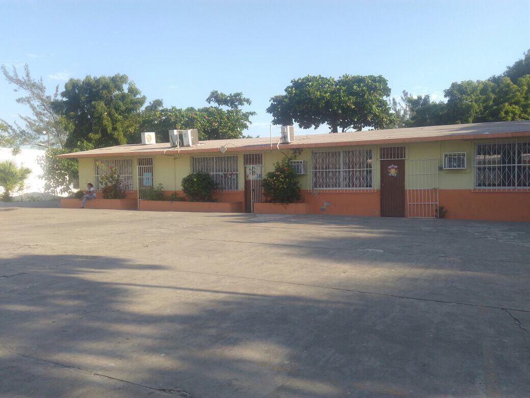 Por cuarta ocasión roban primaria de Las Brisas de Veracruz