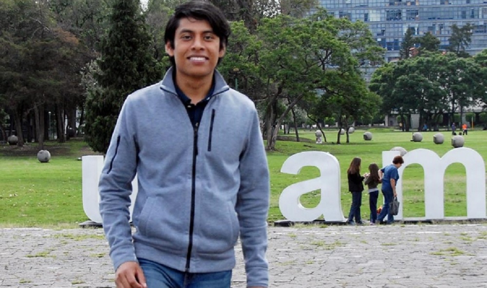 Estudiante zapoteco de la UNAM ganó beca en Alemania para cursar maestría en Física