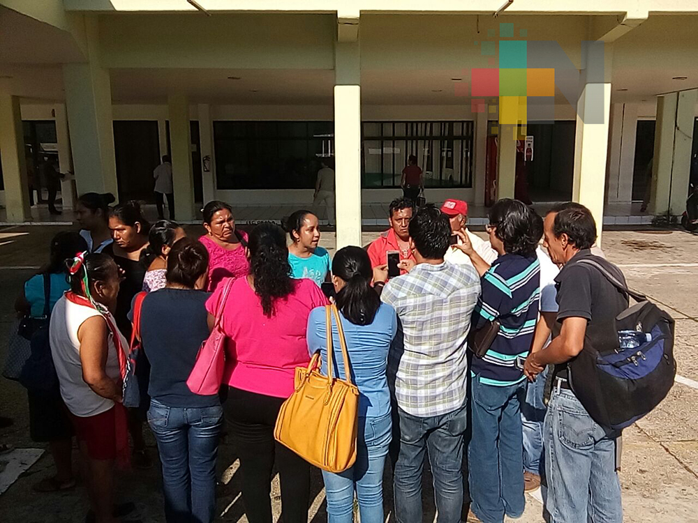 Piden apoyo a las autoridades para rehabilitar casas afectadas por sismo, en Coatzacoalcos