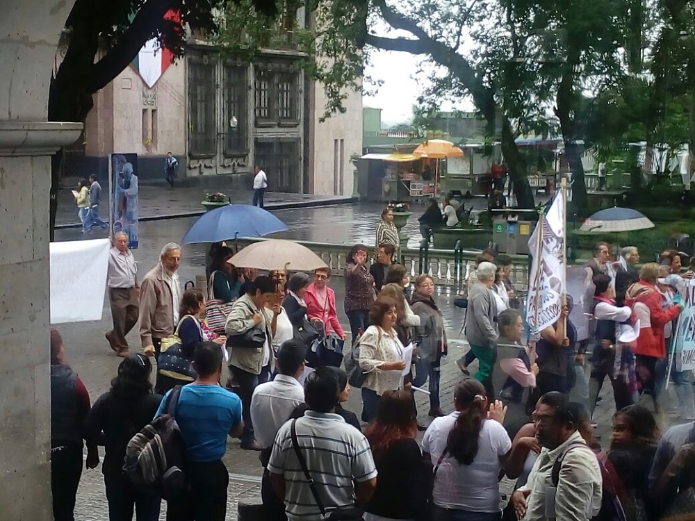 Jubilados y pensionados del ISSSTE piden se paguen adeudos pendientes