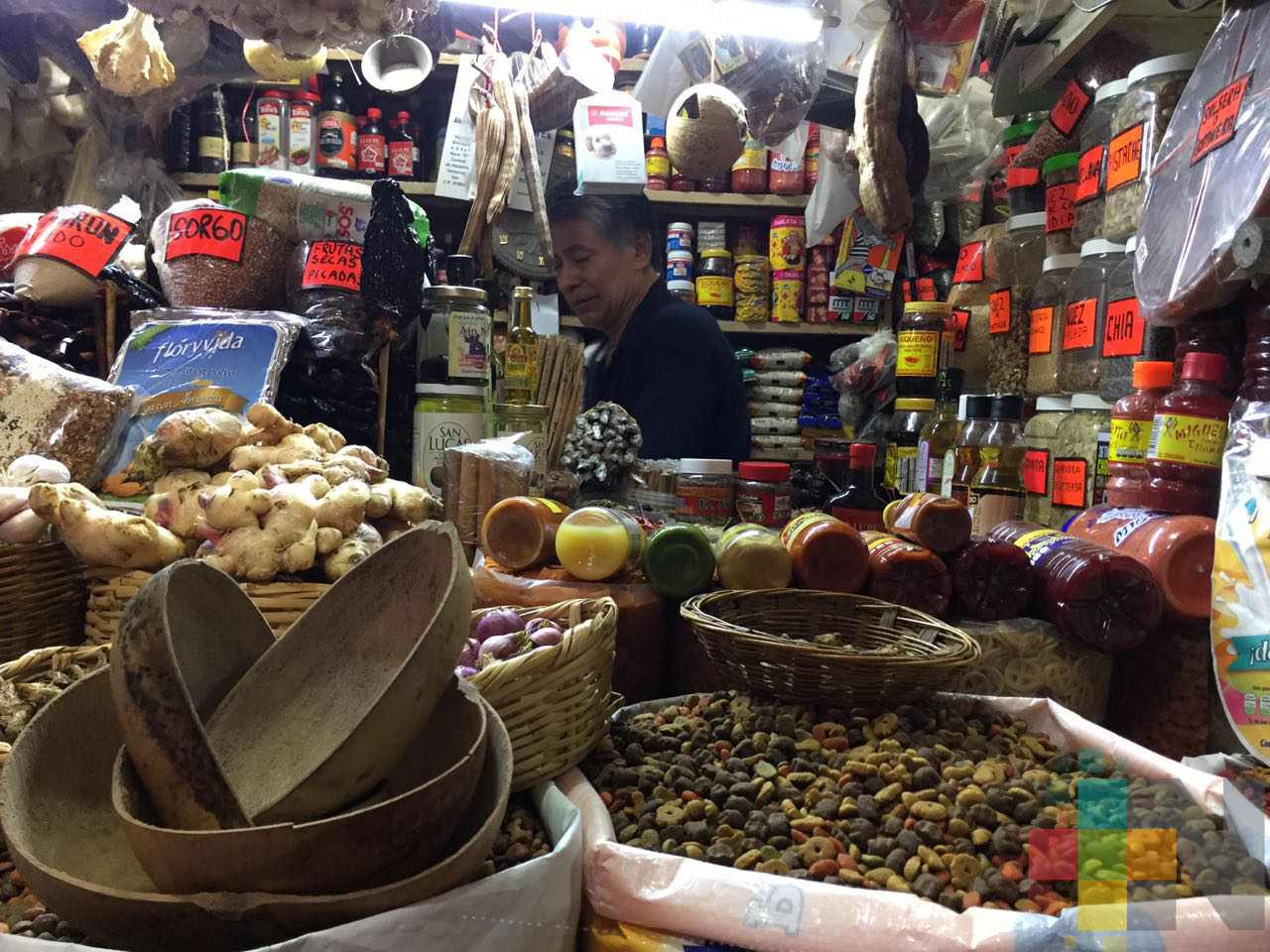 Escasean productos oaxaqueños en mercado Morelos de Coatzacoalcos
