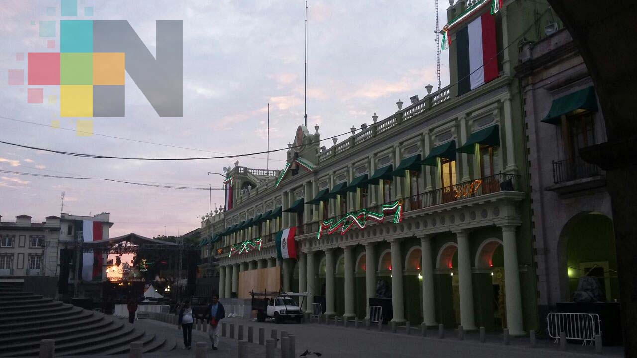 Confirma Ficht Ratings pago de deuda de Veracruz, en cumpleaños del gobernador Yunes