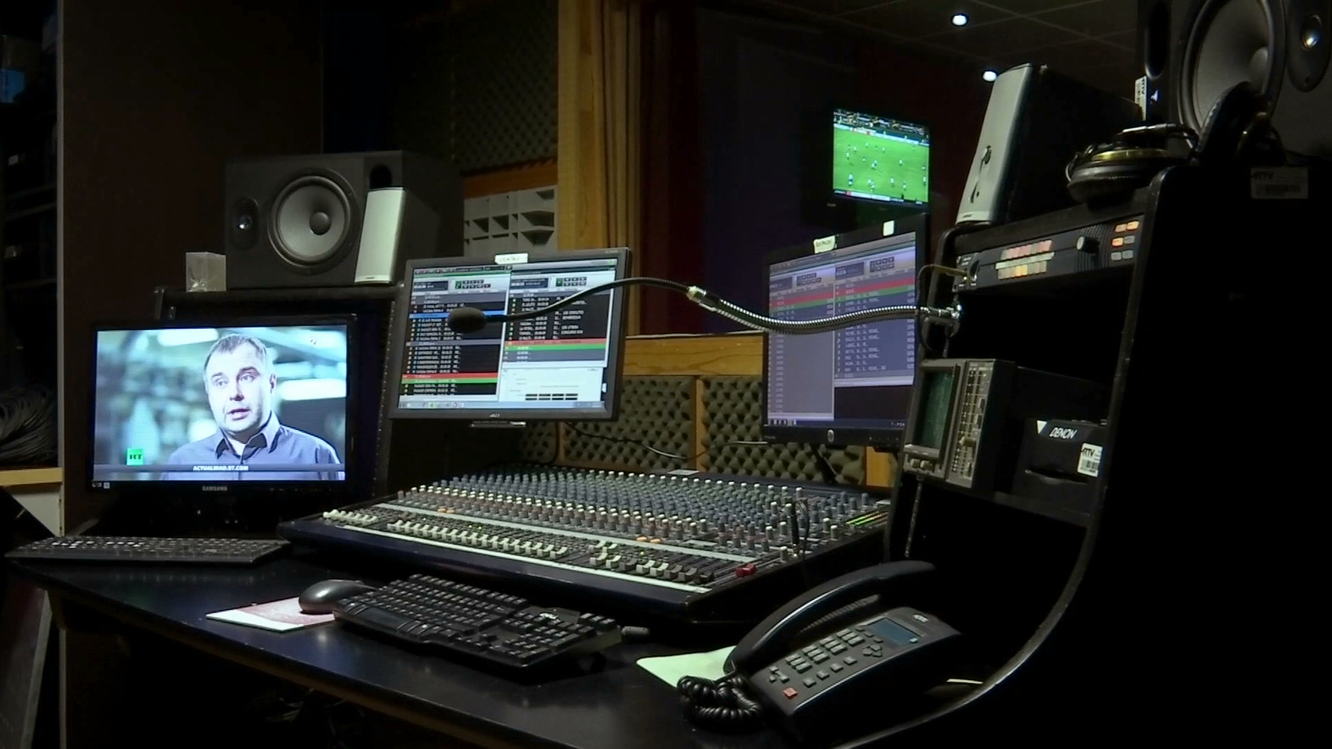 Día del Locutor, reconocimiento a quienes dan vida a la radio