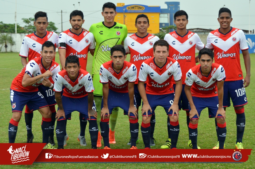 Los Tiburones Rojos Premier siguen invictos en casa