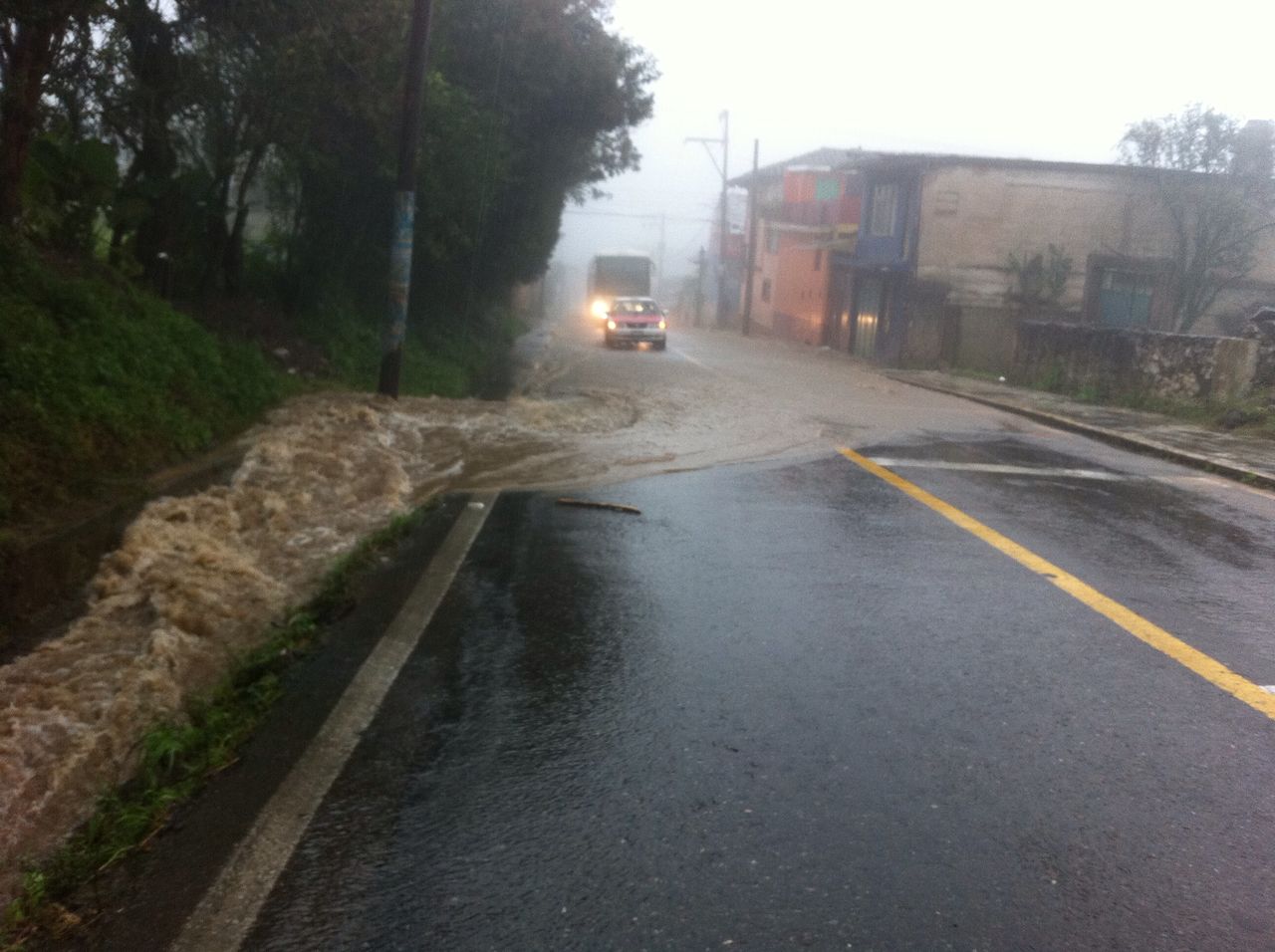 Remanentes del huracán Katia siguen generando lluvias en la región centro-norte