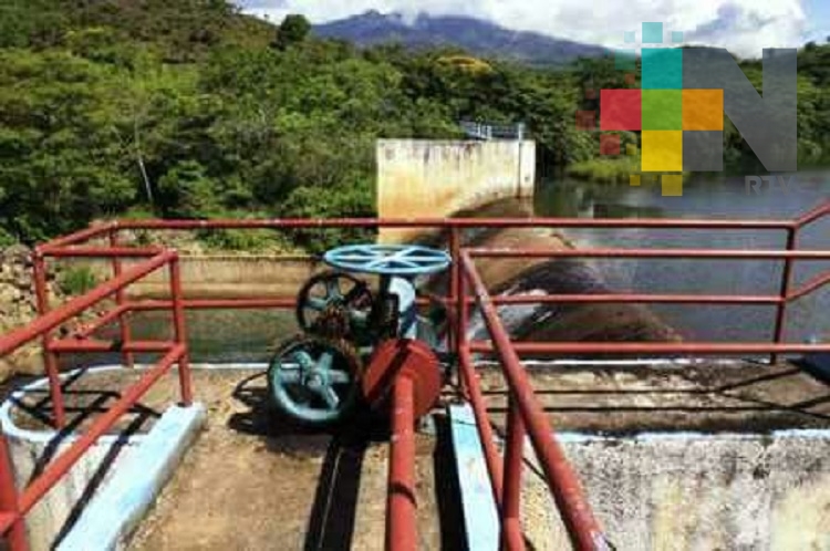 Ejidatarios mantienen cerrada presa Yuribia