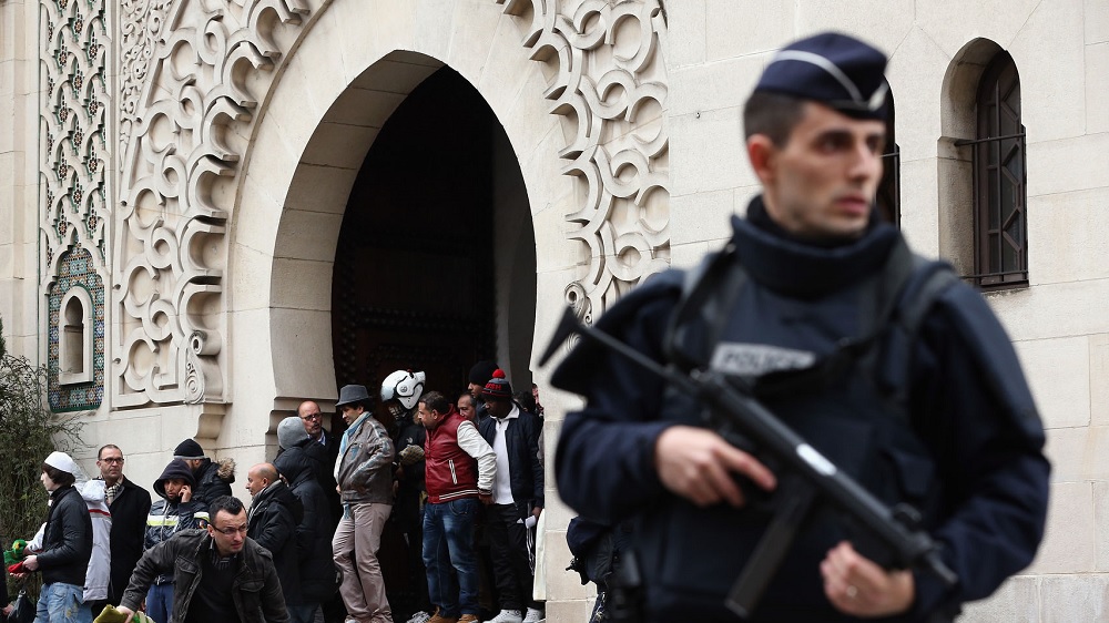 Detienen en París a dos sospechosos de preparar atentado