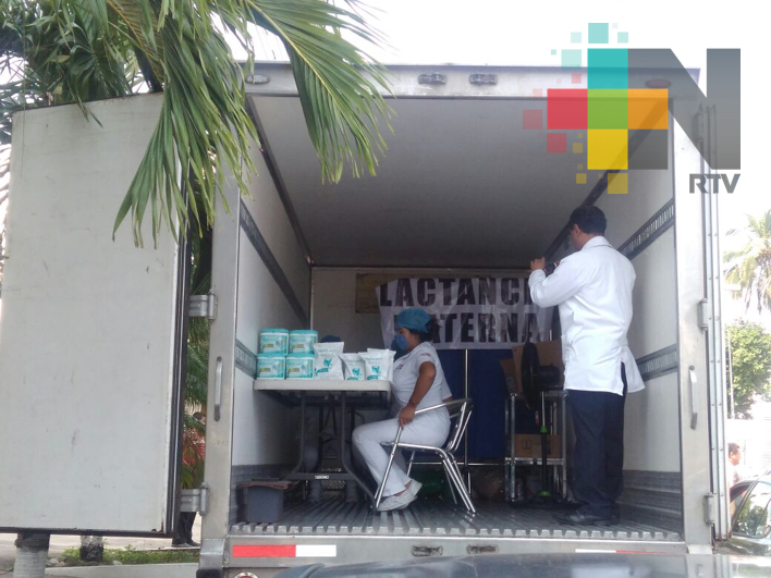 Sale de Veracruz laboratorio móvil de leche de fórmula para niños damnificados por sismo