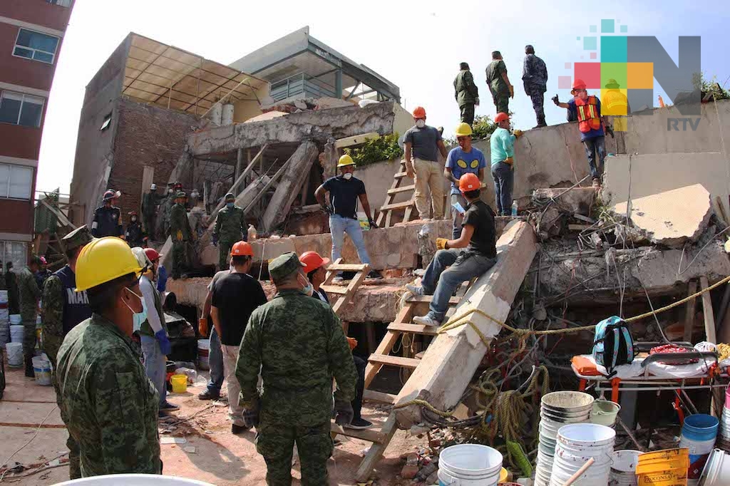 Aumenta a 355 los fallecidos en el país por sismo del 19 de septiembre