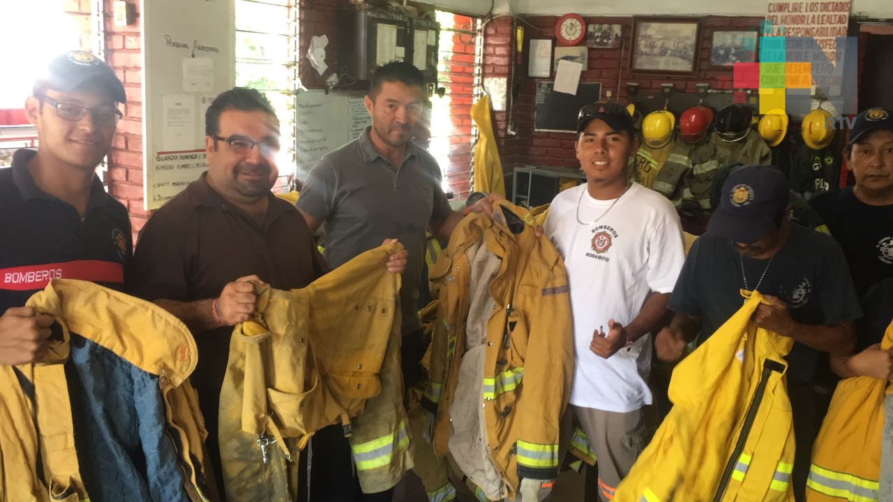 Bomberos de Rosarito, Baja California donan equipo de protección personal a corporación de Córdoba