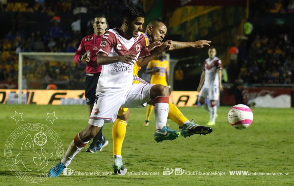 Los Tiburones Rojos caen ante los Tigres en el ‘Volcán’