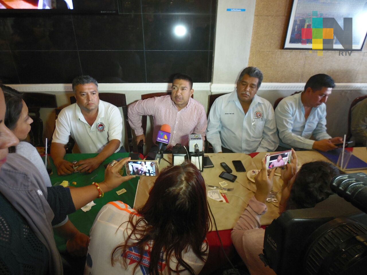 Transportistas de carga reconocen esfuerzo del gobernador Yunes Linares