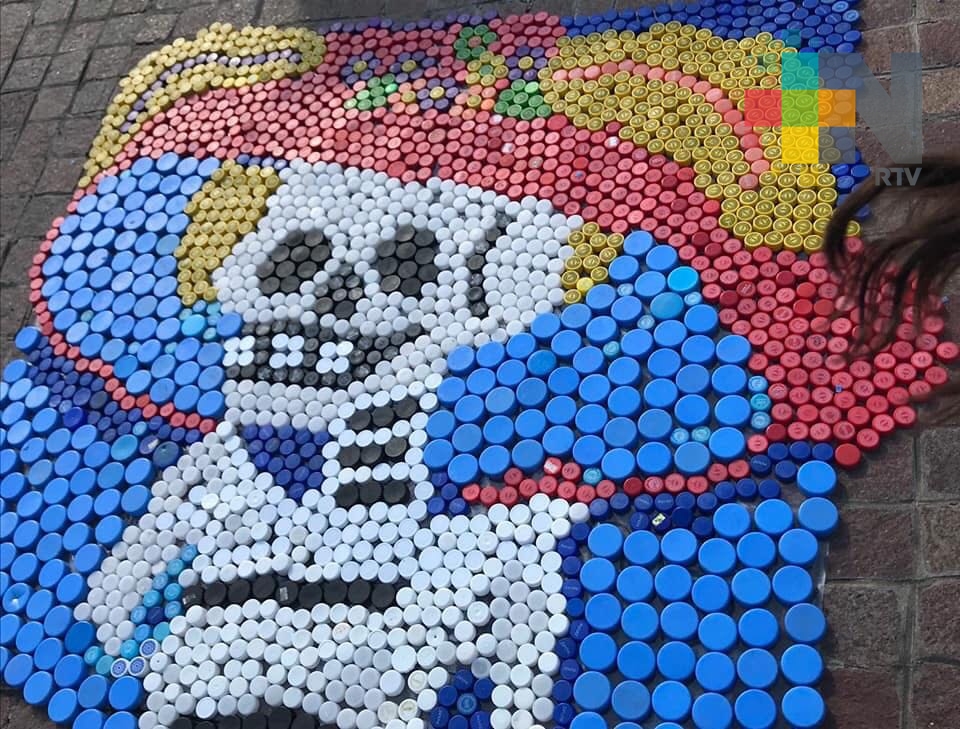 Recolectan alumnos de telebachillerato tapas de botellas