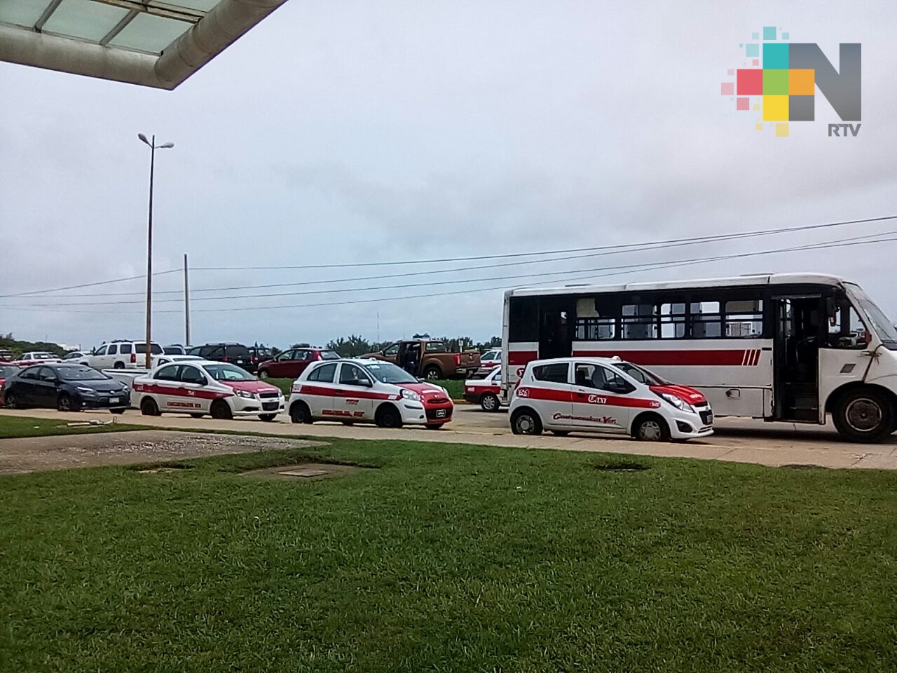 En Coatzacoalcos inicia operativo para sacar de circulación unidades que no se inscribieron al programa de reordenamiento vehicular