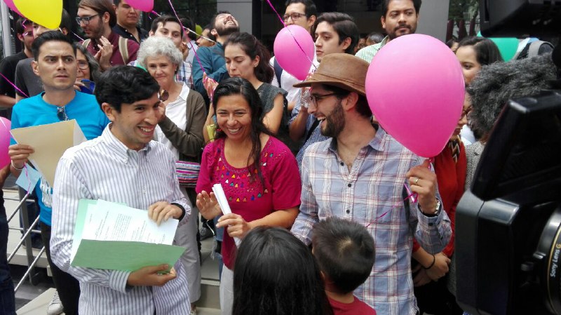 Pedro Kumamoto se registra ante el INE como candidato al Senado