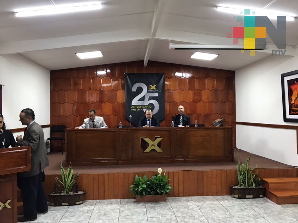 UX realiza primer foro del TLCAN