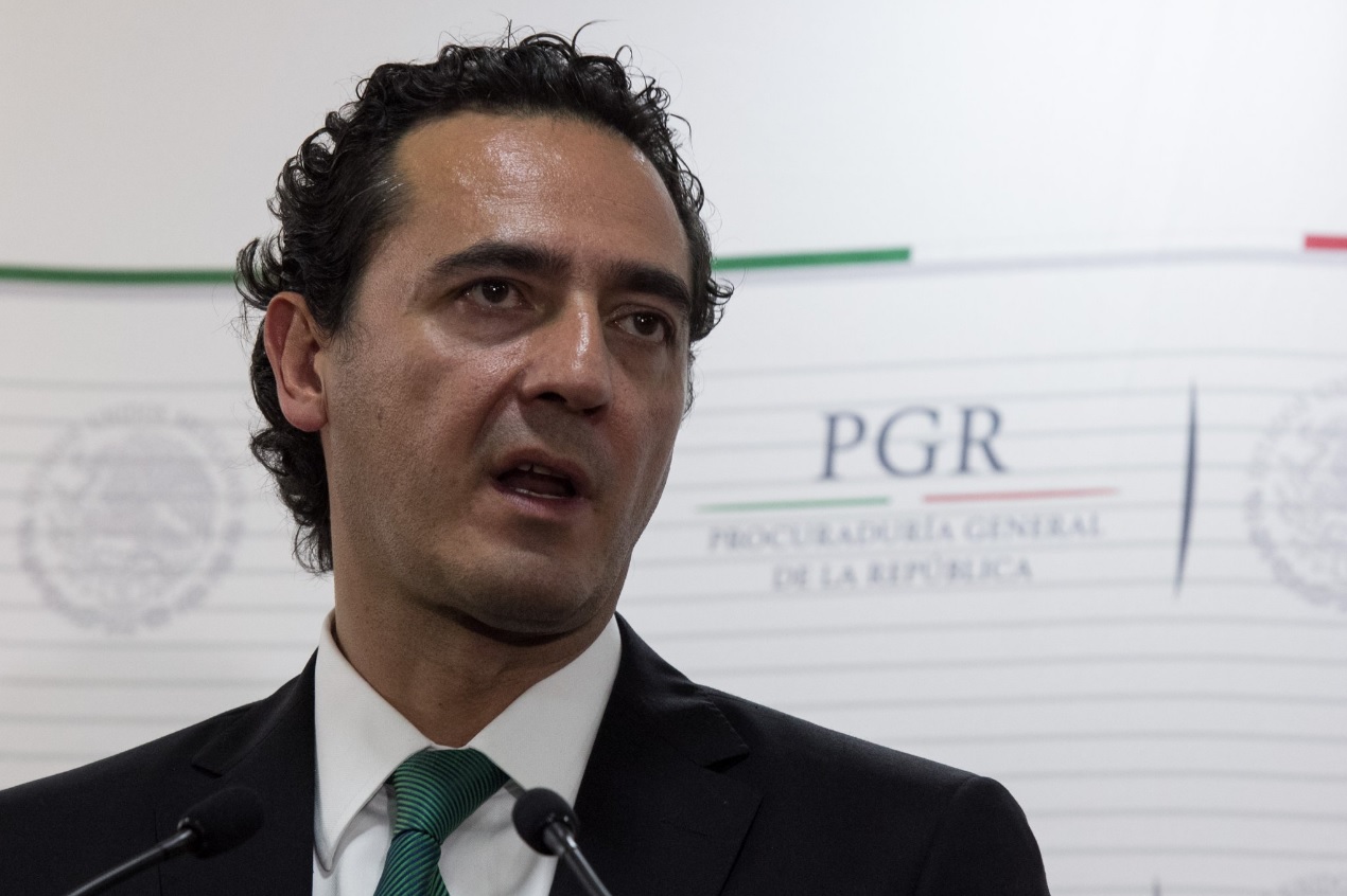 Suple Alberto Elías Beltrán a Raúl Cervantes en PGR como interino
