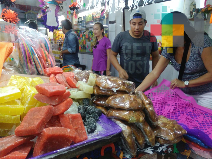 Bajan ventas de Día de Muertos en mercados de Veracruz