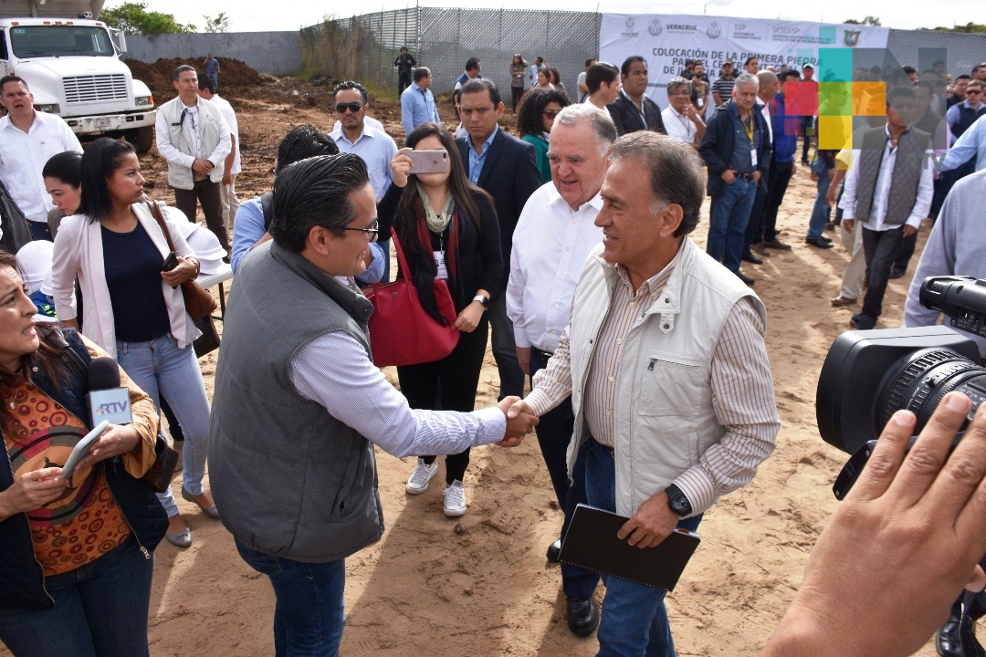 Cumple FGE a mujeres y niñas veracruzanas