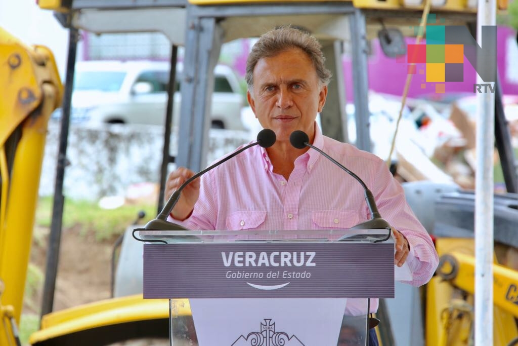 Gobernador Yunes da inicio a construcción del C5 en Boca del Río; será el más moderno del país