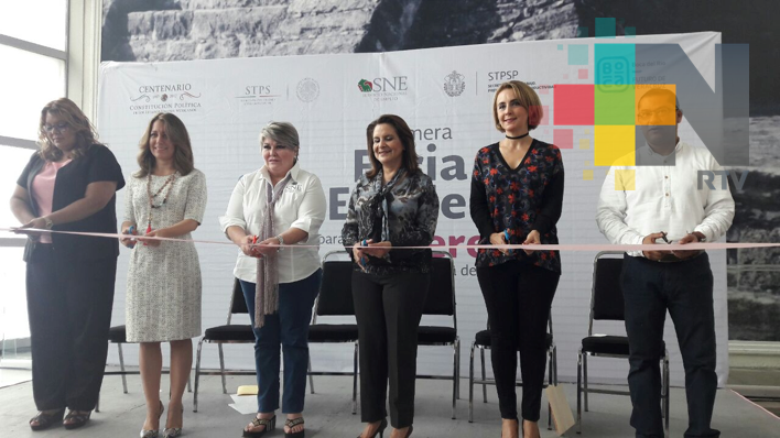 Realizan la Primera Feria del Empleo para Mujeres en Boca del Río