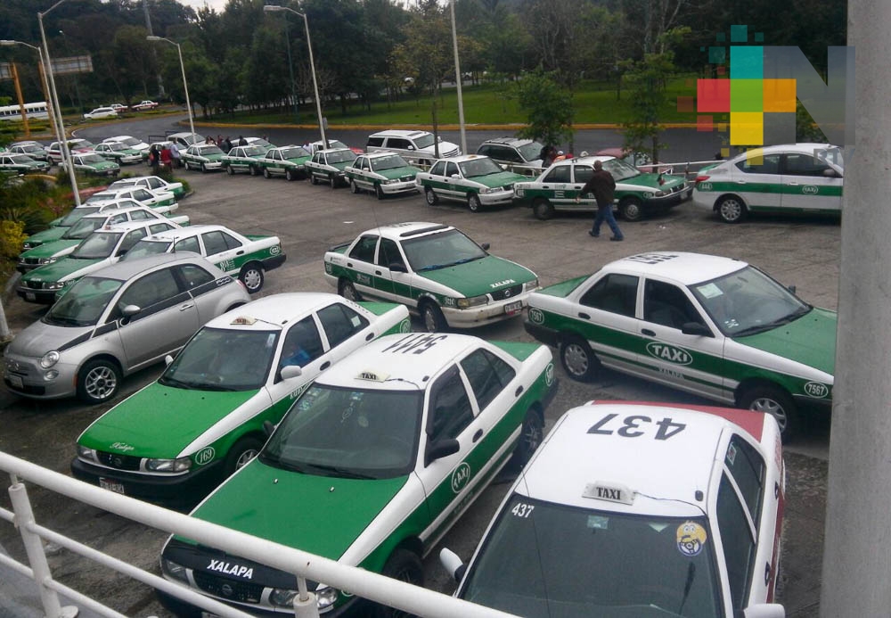 Dirección de Transporte Público de Veracruz continúa trabajando en registro vehicular