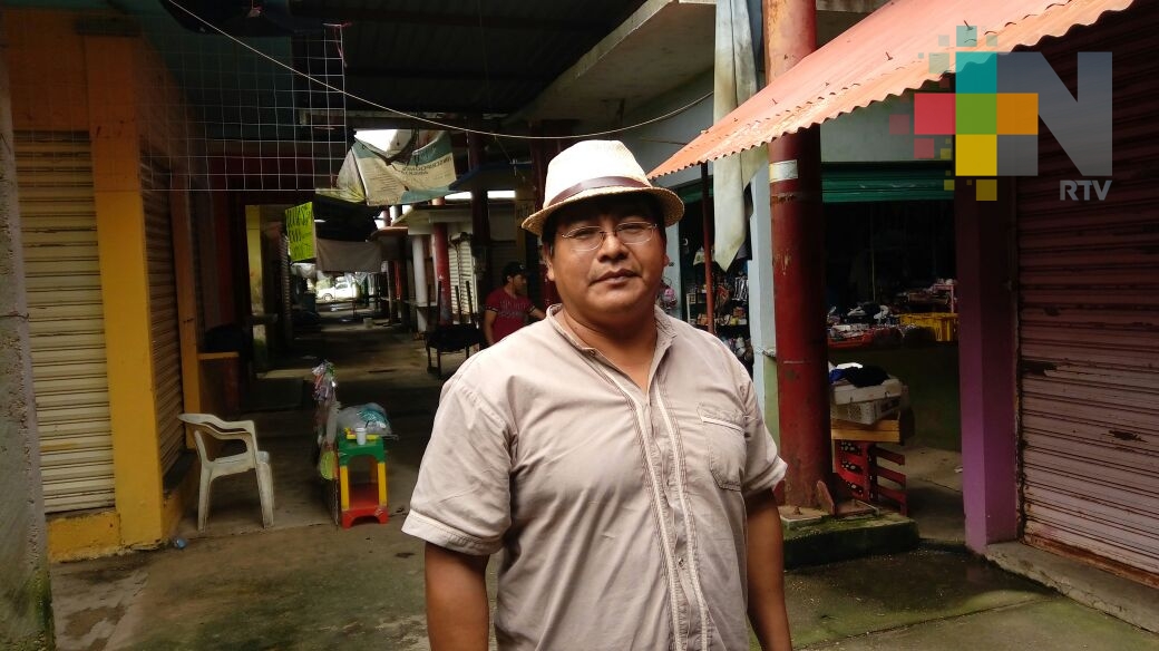 Piden locatarios a compañeros regresen a mercado Solidaridad de Minatitlán