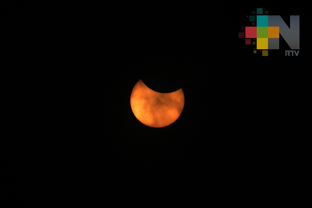 Agencia Espacial Europea muestra imágenes del eclipse solar de agosto