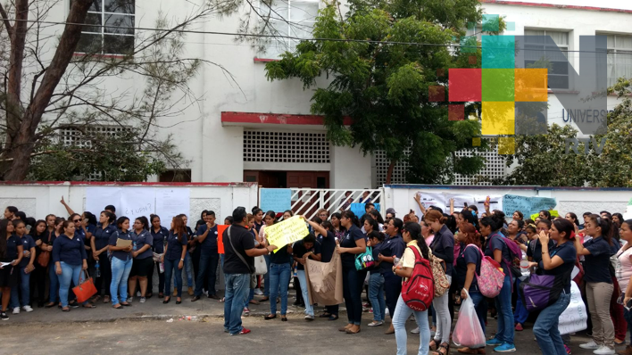 Solicitan alumnos de la UPN la rehabilitación de su escuela por daños tras sismo