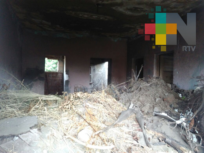 Casa abandonada en la colonia de Veracruz se convierte en foco de infección