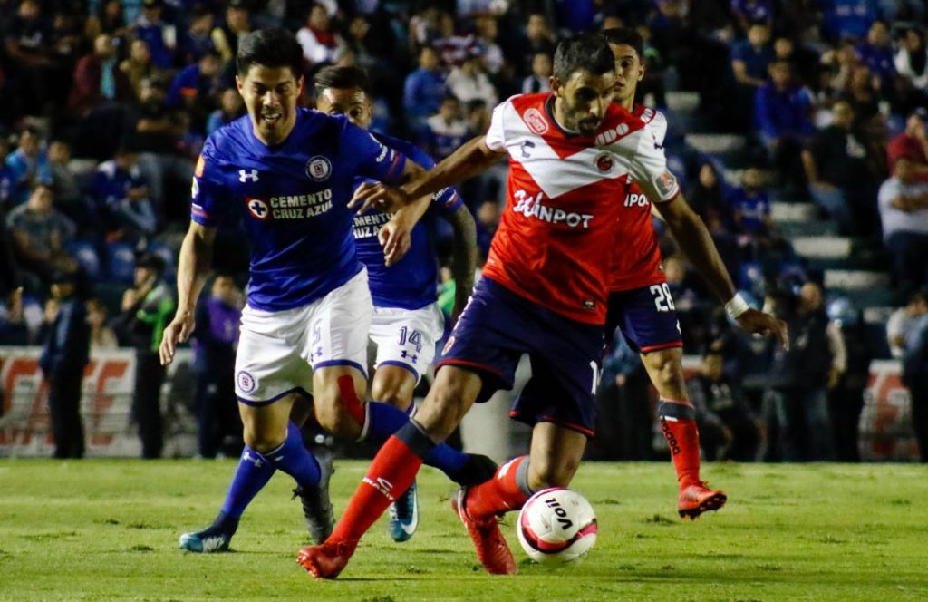 Tiburones Rojos de Veracruz caen con Cruz Azul