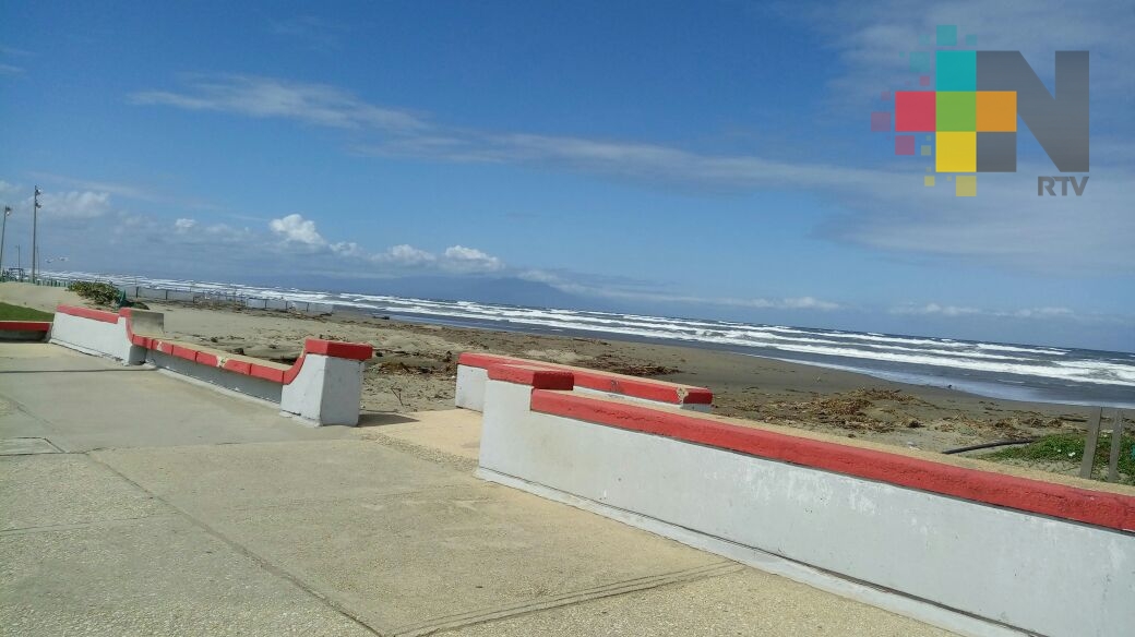 Cielo despejado a medio nublado domina en Veracruz