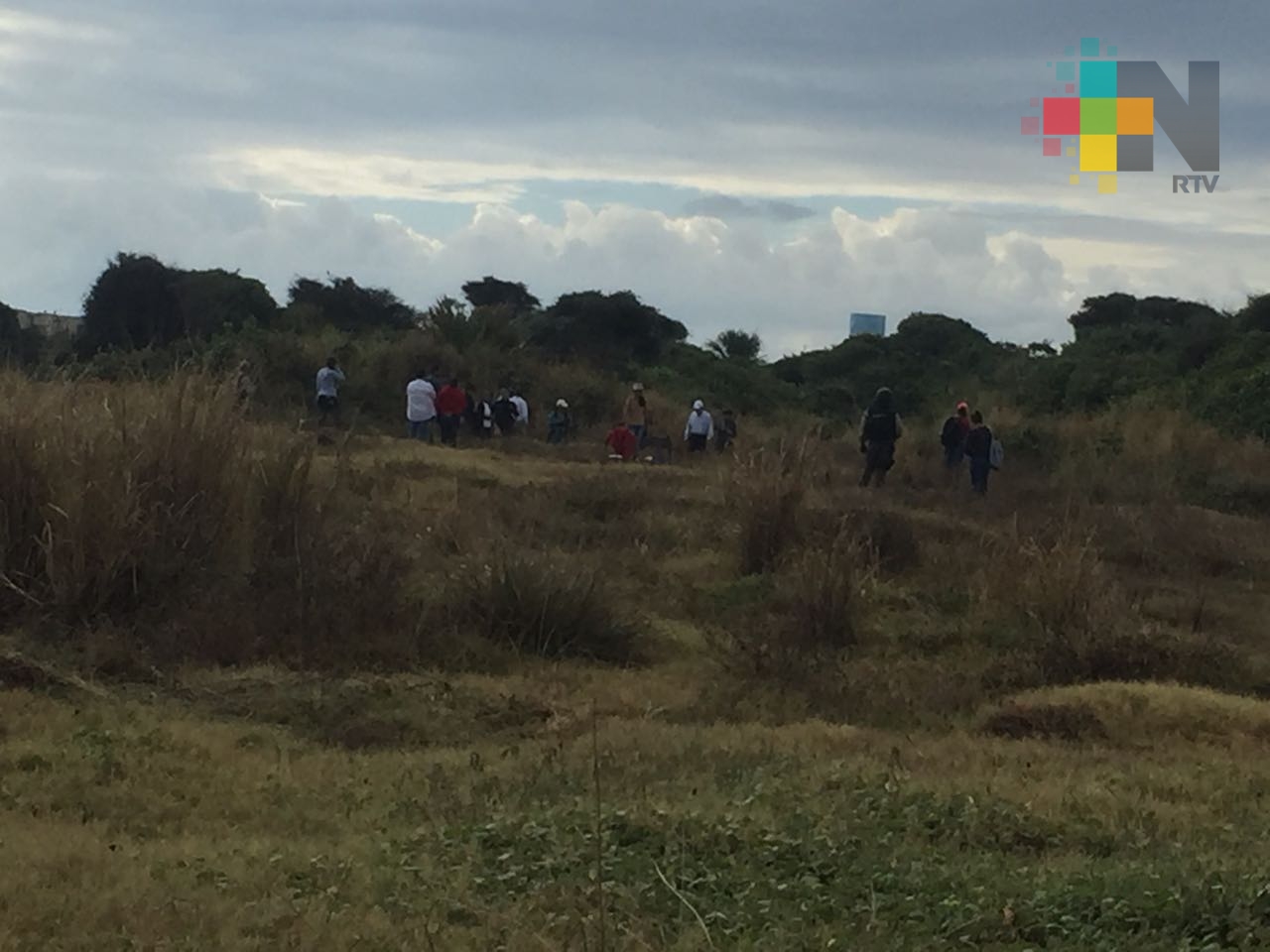 Colectivo de Madres de Coatzacoalcos recorren áreas en búsqueda de restos humanos