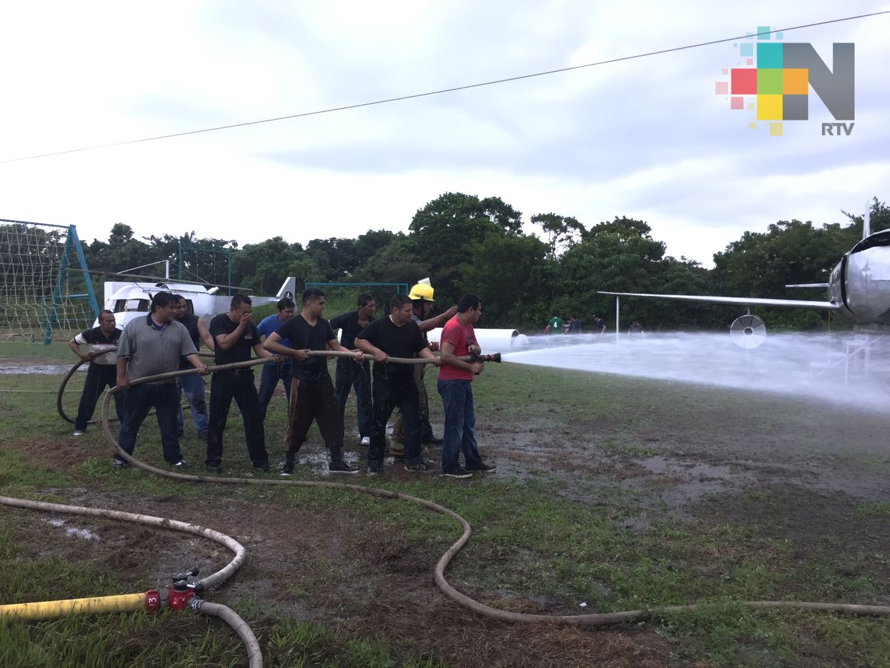 Capacitan a personal de empresas de la región sur de Veracruz en combate de incendios