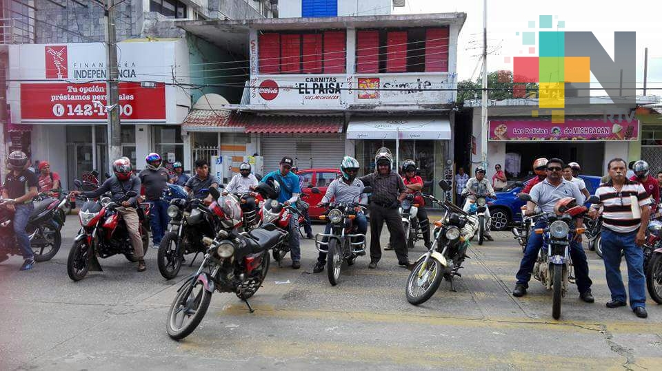 Motociclistas exigen mayor seguridad en la zona sur de Veracruz