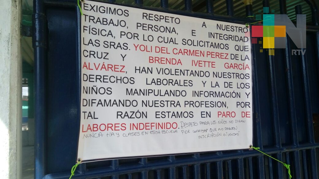 Maestros paran labores en primaria por acusaciones de padres