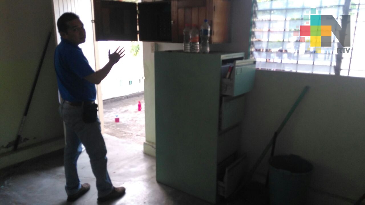 Durante puente vacacional roban en otra escuela de Coatzacoalcos