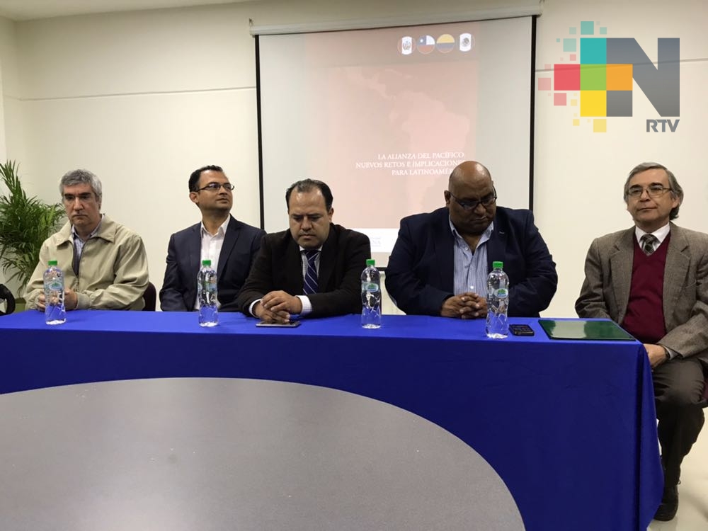 Presentan el libro “La alianza del Pacífico: nuevos retos e implicaciones para Latinoamérica”