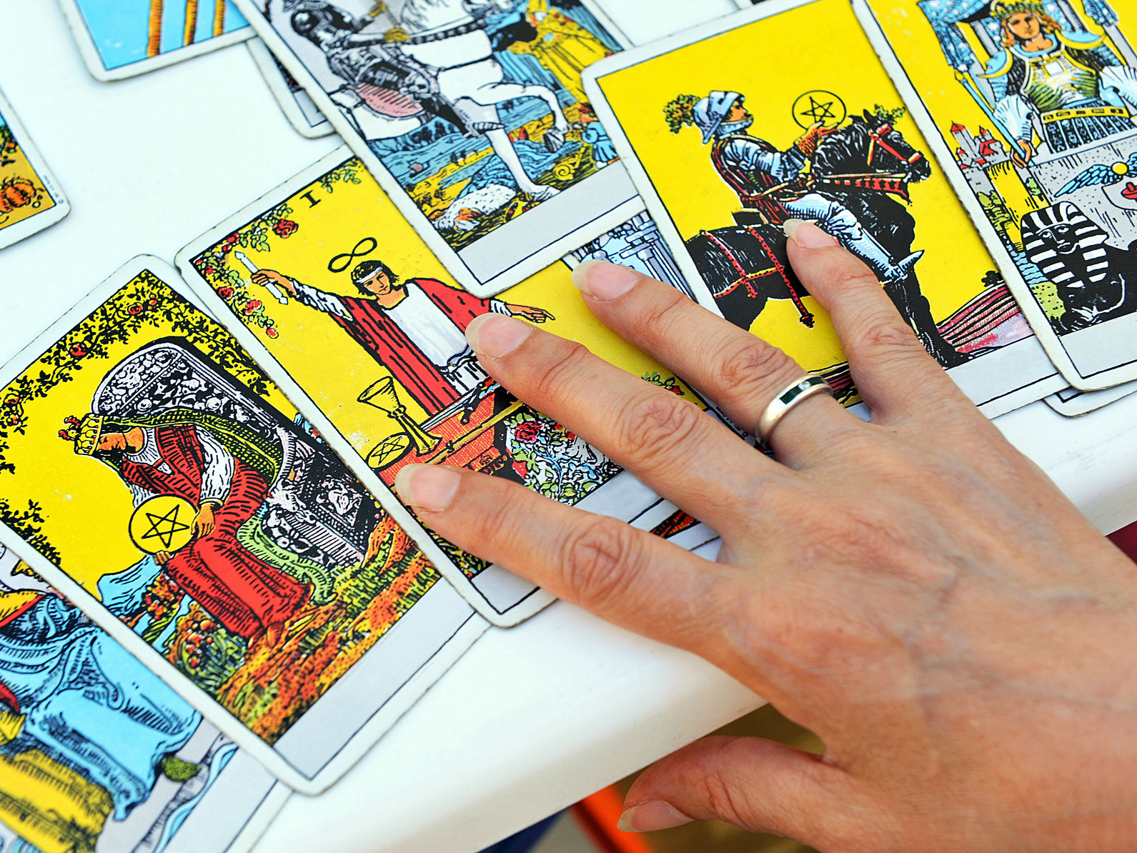 Aumenta la presencia de sectas y charlatanes