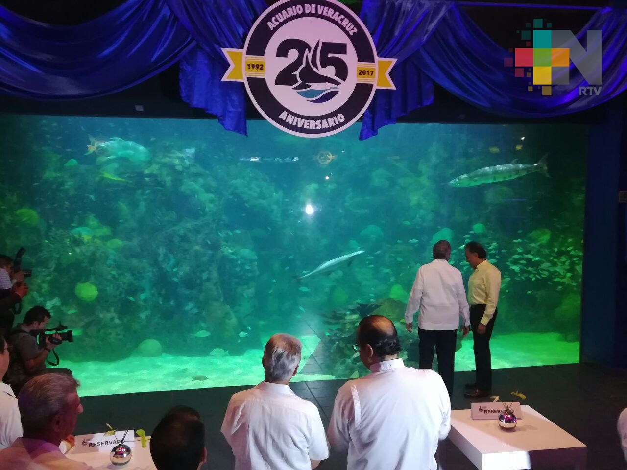 Celebran 25 años del Acuario de Veracruz