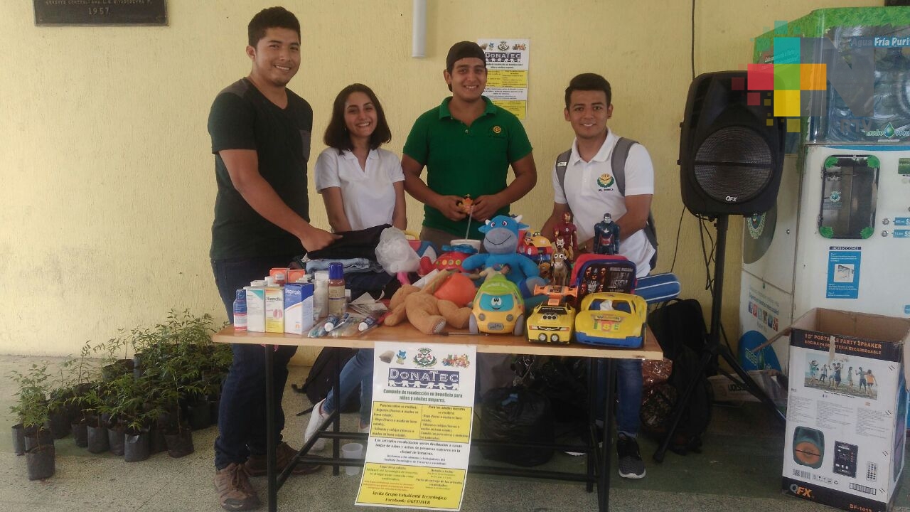 Estudiantes del Tecnológico de Veracruz organizan colecta de juguetes y ropa