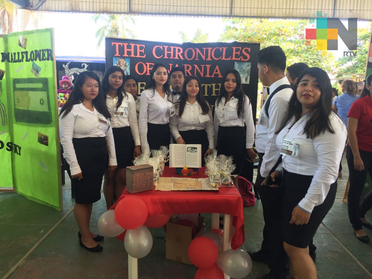 Cbtis 66 de Tierra Blanca celebra feria de lectura e inaugura su aula Rincón de Lectura