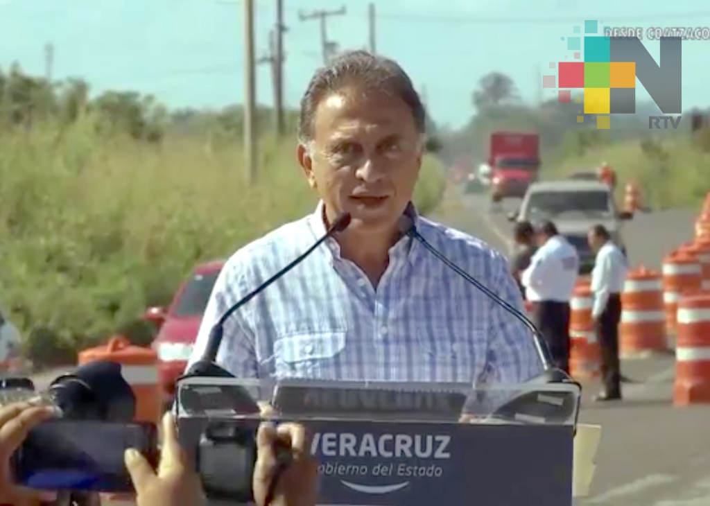 Da inicio gobernador Yunes a la reconstrucción de la carretera Minatitlán-Coatzacoalcos